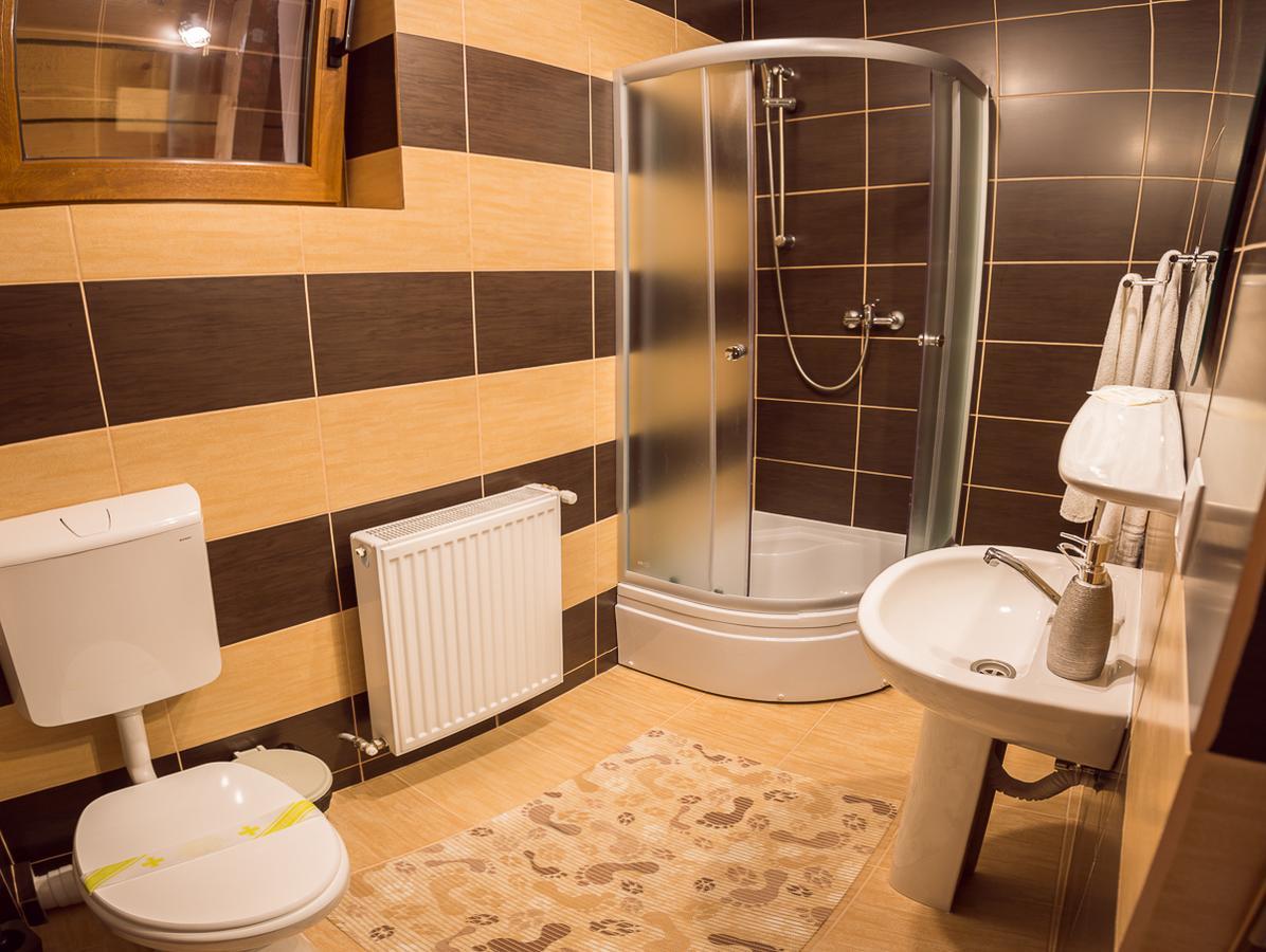 Hotel Heaven Sălişte Esterno foto