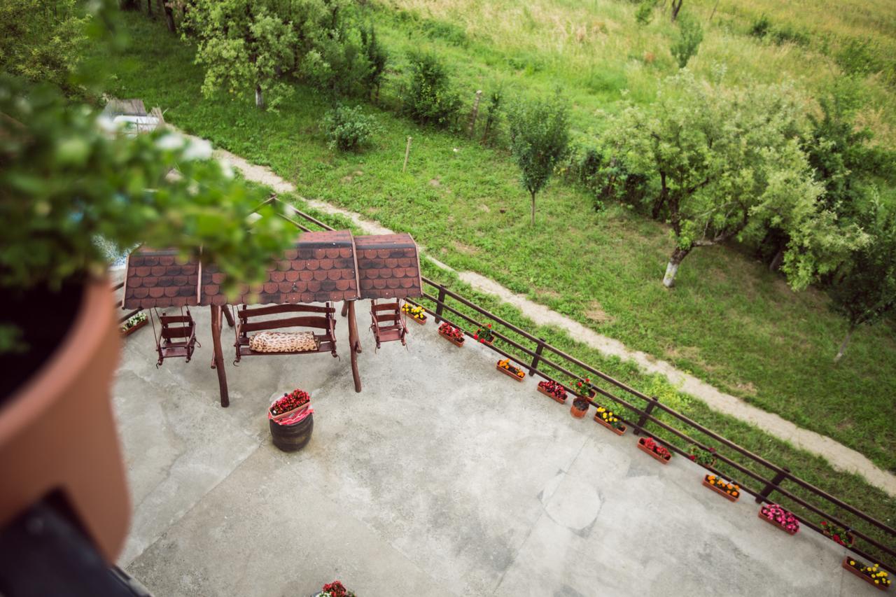 Hotel Heaven Sălişte Esterno foto